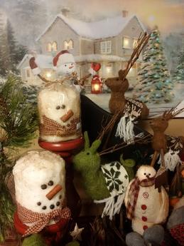 Primitive and Country snowmen